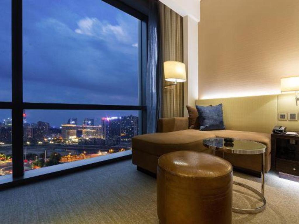 New World Guiyang Hotel Extérieur photo