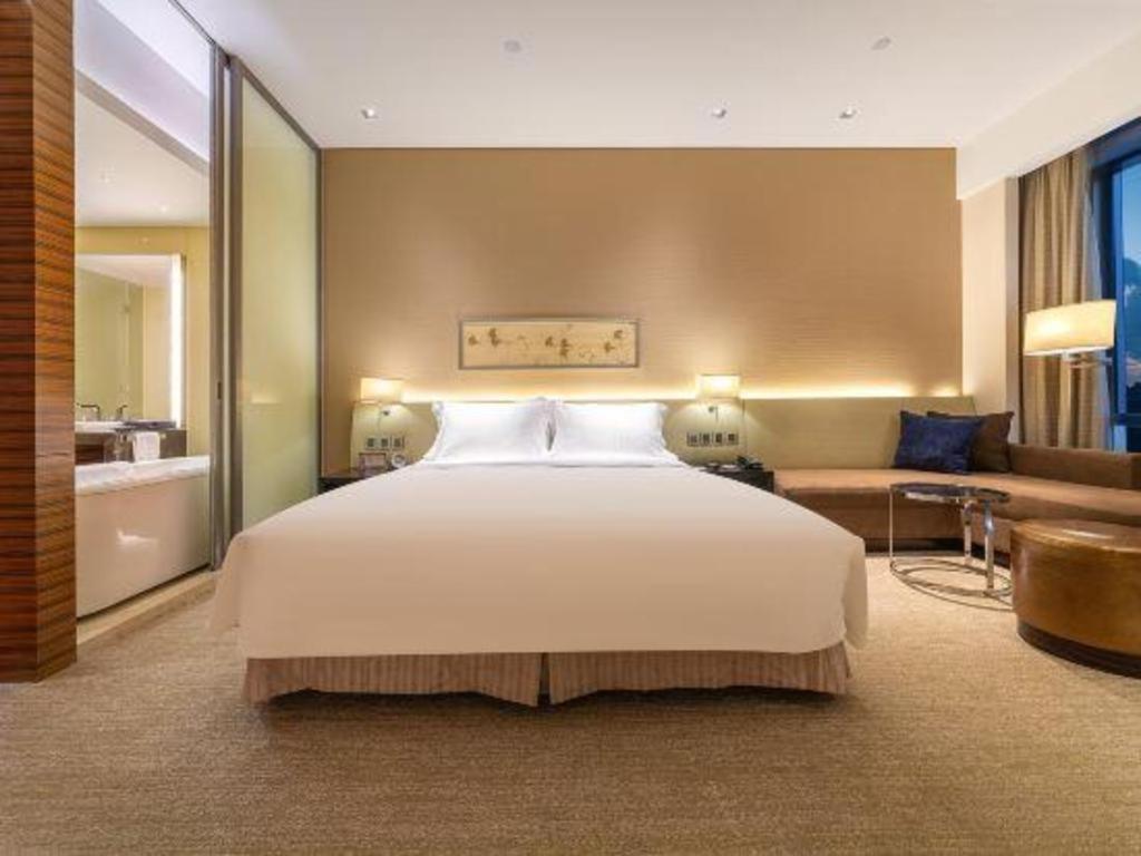 New World Guiyang Hotel Extérieur photo