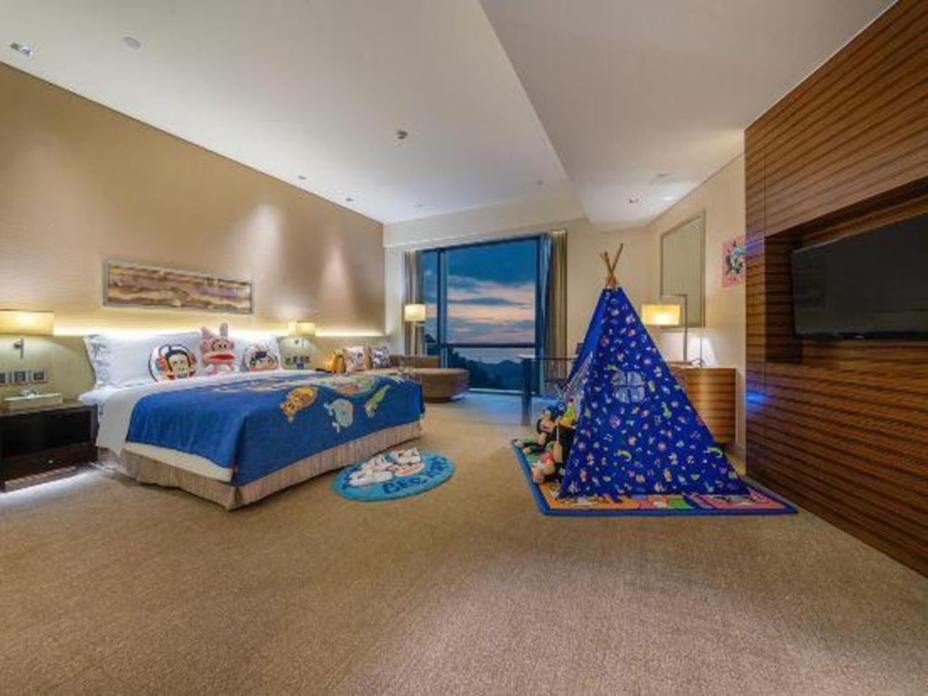 New World Guiyang Hotel Extérieur photo