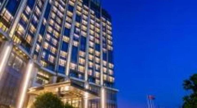 New World Guiyang Hotel Extérieur photo