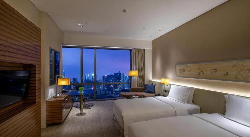 New World Guiyang Hotel Extérieur photo
