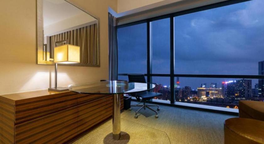 New World Guiyang Hotel Extérieur photo