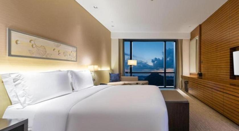 New World Guiyang Hotel Extérieur photo