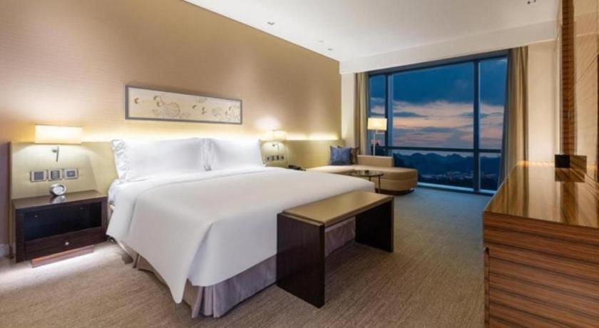 New World Guiyang Hotel Extérieur photo