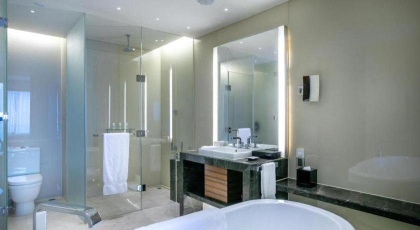 New World Guiyang Hotel Extérieur photo