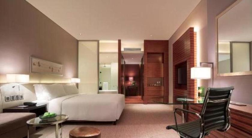 New World Guiyang Hotel Extérieur photo