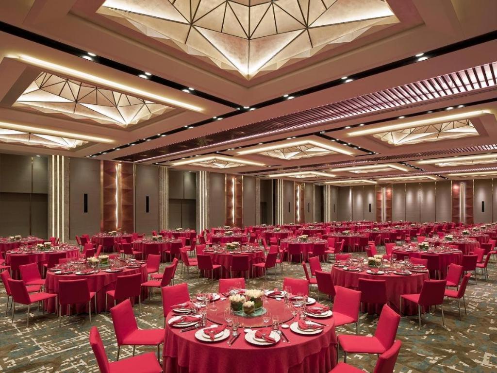 New World Guiyang Hotel Extérieur photo